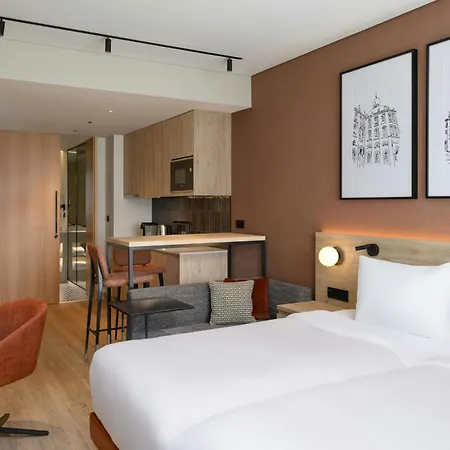 By Marriott ליסבון