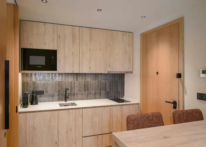 By Marriott 호텔 4*