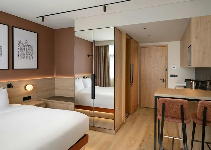 By Marriott 4*